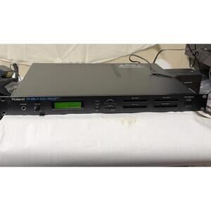 Roland‎ R-8M Total Percussion Sound Module – Japan 100V – Works Great